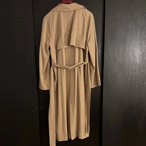 Reformation Kensington Trench - Picture 10 of 11